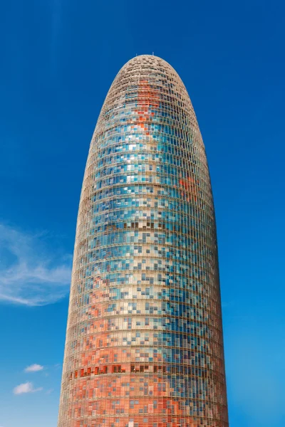 Barcelona, Španělsko - 17 dubna 2016: Věže Torre Agbar — Stock fotografie