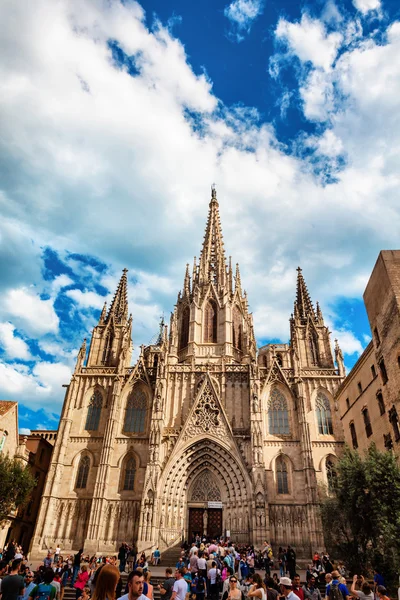 Barcelona Cathedral is dedicated to the Holy Cross and Saint Eulalia, patron  of  in Catalonia, Spain — Stock Photo, Image