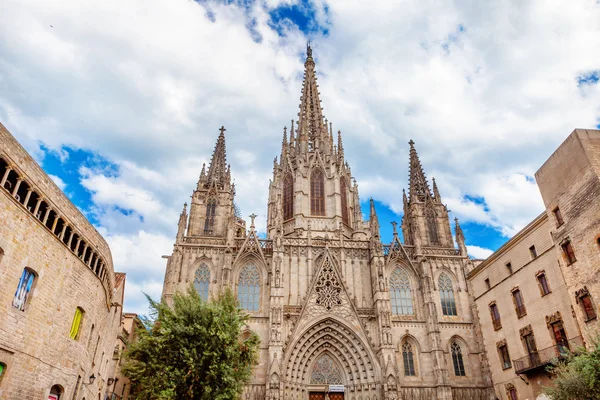 Barcelona Cathedral is dedicated to the Holy Cross and Saint Eulalia, patron  of  in Catalonia, Spain — Stock Photo, Image