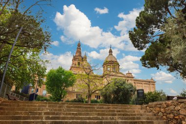 Barcelona, İspanya - 22 Nisan, 2016: Ulusal Sanat Müzesi, Placa De España'nın İspanyol Meydanı
