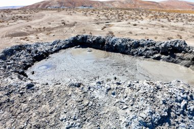 Qobustan çamur yanardağ, Azerbaycan