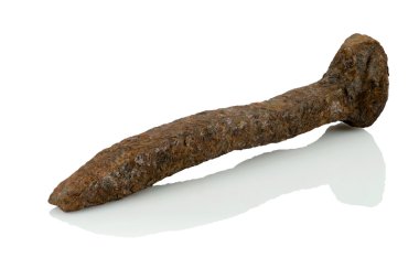 Demiryolu çivi kırmızı kahverengi renk paslı