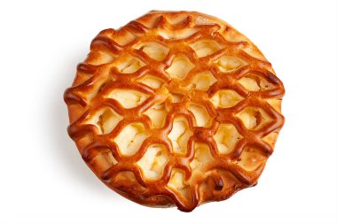 Beyaz arka planda leziz bir peynirli kek.