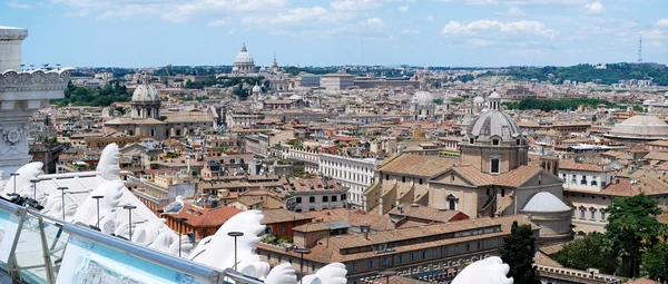 Roma vista aérea do monumento Vittorio Emanuele — Fotografia de Stock