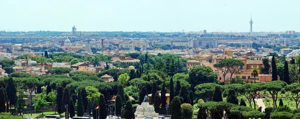 비토리오 에마누엘레 기념물에서 로마 공중 보기 — 스톡 사진