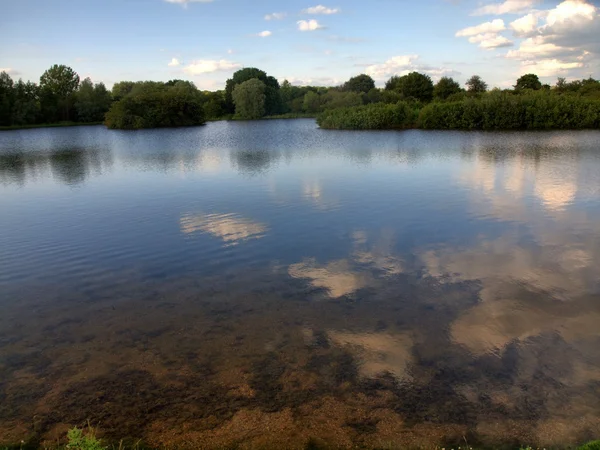 イギリスのきれいな湖 — ストック写真