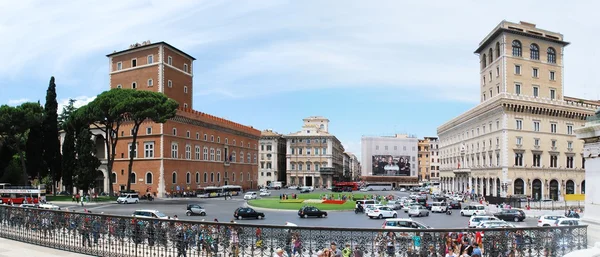 Turister i Rom stad på den 29 maj, 2014 — Stockfoto