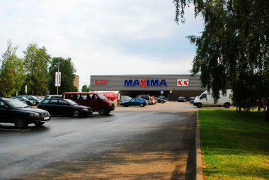 Maxima Dükkanı 28 Haziran 2014 tarihinde Kupiskis şehir merkezinde