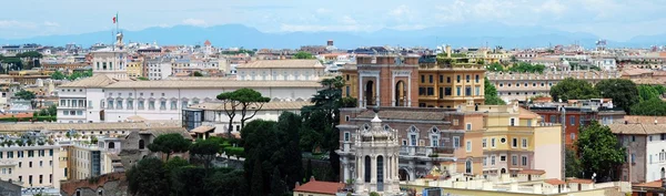 Rome vue aérienne depuis le monument Vittorio Emanuele — Photo