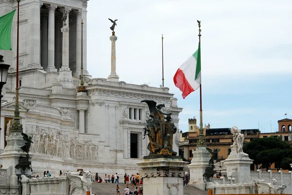 2014 年 5 月 29 日にローマ市内の観光客 — ストック写真
