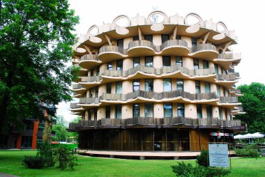 Druskininkai Güney Litvanya'daki Neman Nehri'nde bir spa şehridir