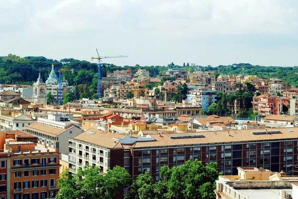 Flygfoto över Rom city från St Peter Basilica tak — Stockfoto