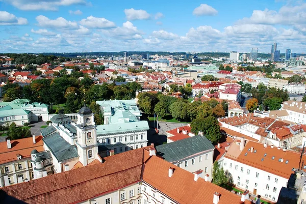 Vista aérea de la ciudad de Vilna desde la torre de la Universidad de Vilna — Foto de Stock