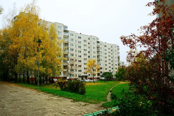 Vilna ciudad Seskine distrito en otoño —  Fotos de Stock