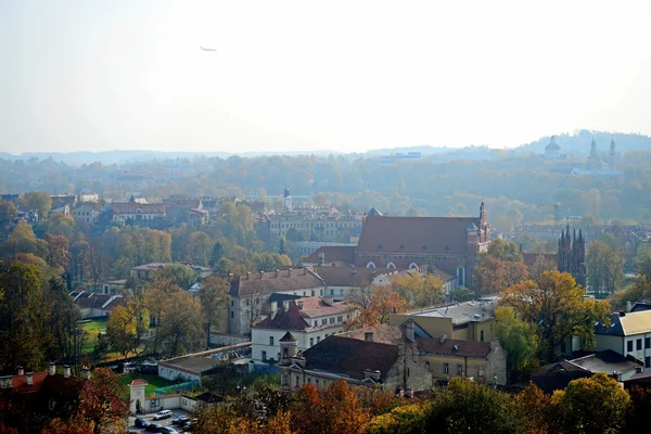 Vilnius herfst panorama van Gediminas kasteel toren — Stockfoto