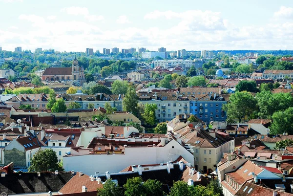 Vilnius cidade vista aérea da torre da Universidade de Vilnius — Fotografia de Stock