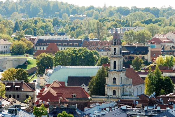 Vilnius city Légifelvételek a Vilniusi Egyetem torony — Stock Fotó