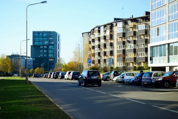 Vilnius cidade Pasilaiciai distrito na hora de outono — Fotografia de Stock