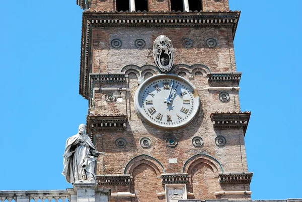 Basílica de Santa Maria maggiore - Roma - fuera —  Fotos de Stock