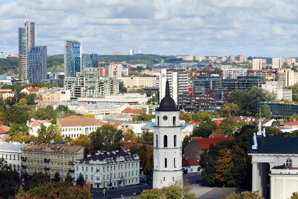 Vista aérea de la ciudad de Vilna desde la torre de la Universidad de Vilna — Foto de Stock