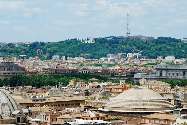 Vista aérea de Roma desde el monumento a Vittorio Emanuele — Foto de Stock