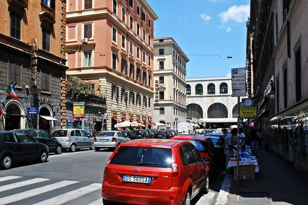 Rom stadsliv. Utsikt över Rom stad den 1 juni, 2014 — Stockfoto