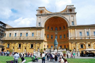 Vatikan Müzesi Parkı içinde 