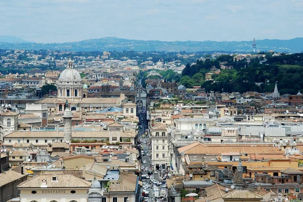 Rome aerial view from Vittorio Emanuele monument — Stock Photo, Image