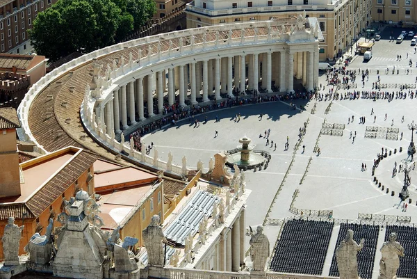 Flygfoto över Rom city från St Peter Basilica tak — Stockfoto