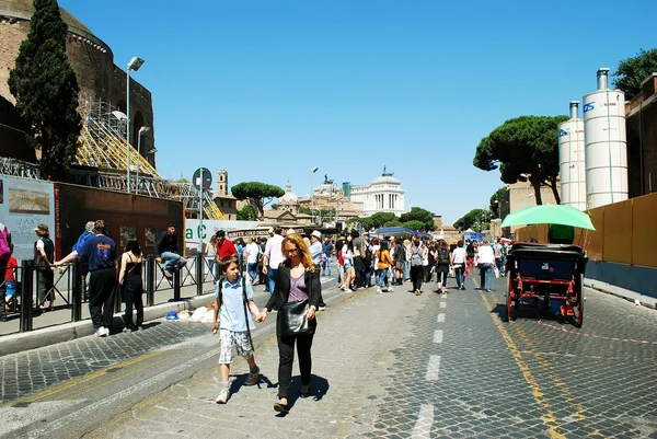 Vida en Roma. Vista de la ciudad de Roma en Junio 1, 2014 — Foto de Stock