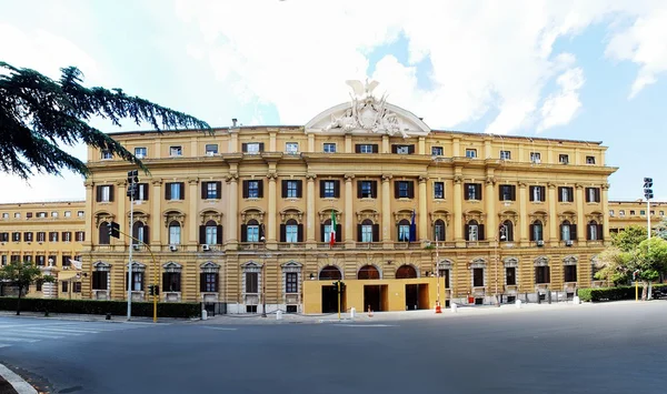 Vida en Roma. Vista de la ciudad de Roma en Junio 1, 2014 — Foto de Stock