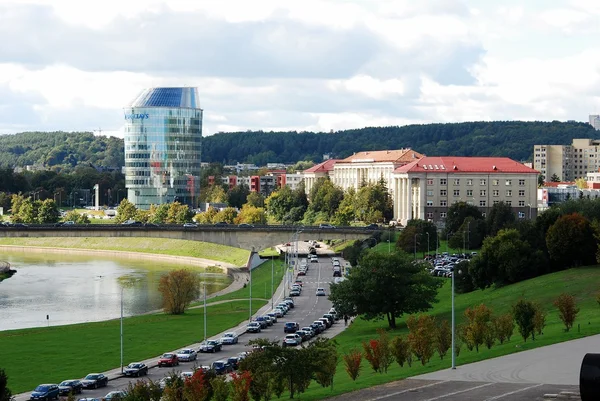 Vilnius panoramę miasta z rzeki wilii na 24 września 2014 — Zdjęcie stockowe