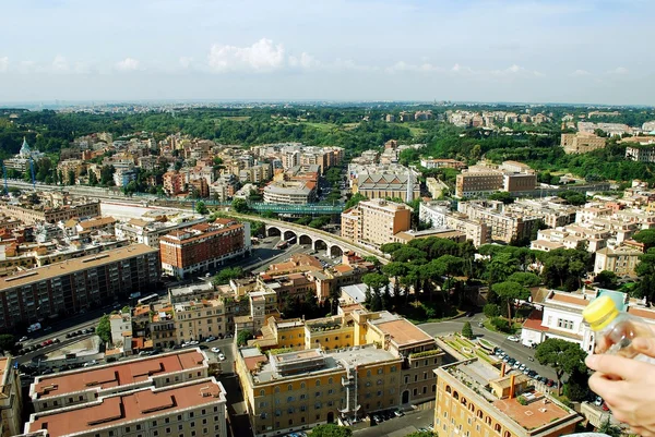 Vedere aeriană a orașului Roma de pe acoperișul Bazilicii Sf. Petru — Fotografie, imagine de stoc