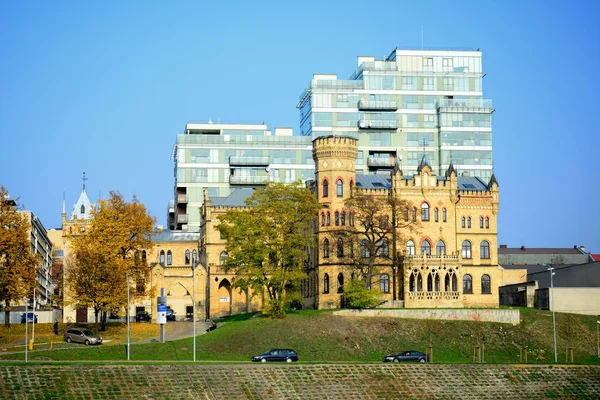 Palais de l'Union des architectes lituaniens à Vilnius en automne — Photo