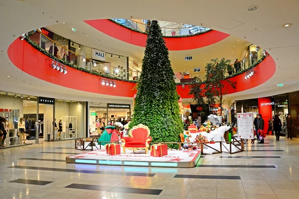 Vilnius Ozas schopping house centre internal view — Stock Photo, Image