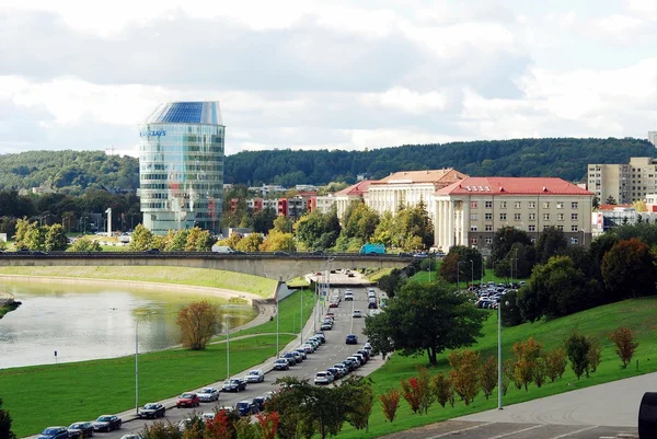 Панорама міста Вільнюс з річки Неріс на 24 вересня 2014 — стокове фото