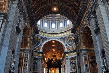Saint Peter's Basilica iç görünüm üzerinde 31 Mayıs 2014