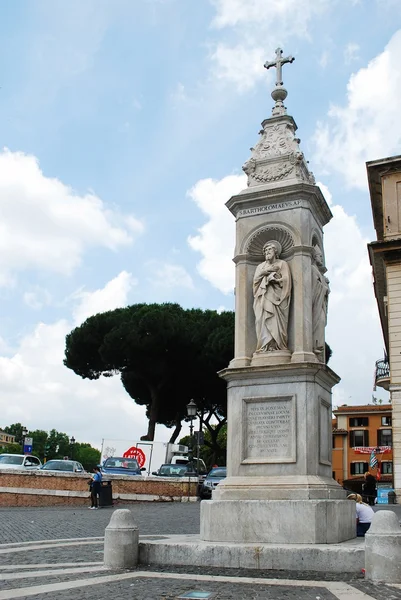 Escultura en la ciudad vieja el 31 de mayo de 2014, Roma —  Fotos de Stock