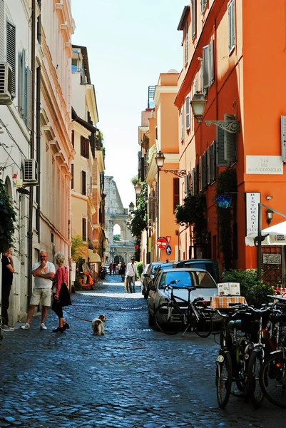 Leven in de stad Rome. Uitzicht over Rome stad op 1 juni 2014 — Stockfoto