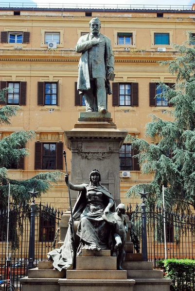 Quintino Sella (7 de julio de 1827 14 de marzo de 1884) fue un estadista y financiero italiano. . — Foto de Stock