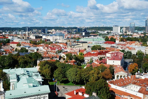 Vista aérea de la ciudad de Vilna desde la torre de la Universidad de Vilna — Foto de Stock