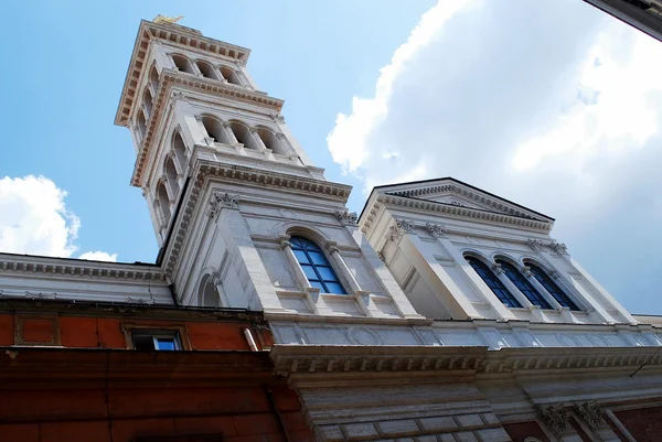 Igreja Sacro Cuore em Roma perto da estação Termini — Fotografia de Stock