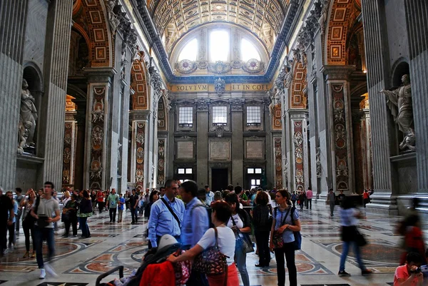 Vedere interioară a Bazilicii Sfântul Petru din 31 mai 2014 — Fotografie, imagine de stoc