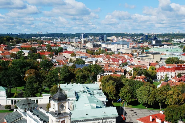 Vilnius city Légifelvételek a Vilniusi Egyetem torony — Stock Fotó