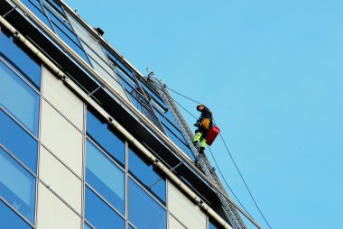 Vilnius city gökdelen temizleyicide 24 Eylül 2014 üzerinde çalışmak