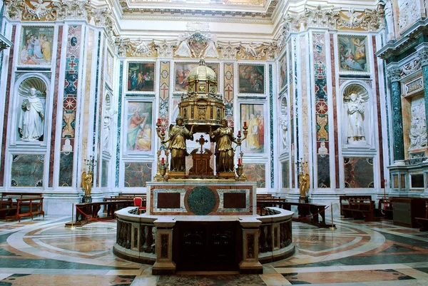 Bazilika santa maria maggiore - Řím - uvnitř — Stock fotografie