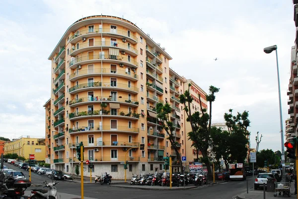 Vida en Roma. Vista de la ciudad de Roma en mayo 31, 2014 — Foto de Stock