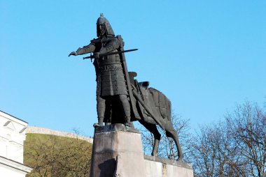Grand Duke Gediminas ile at anıt Vilnius