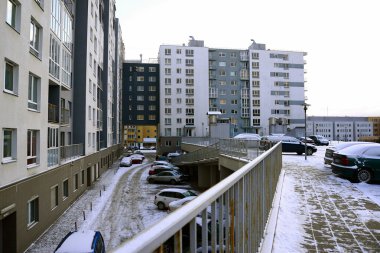 Vilnius şehir Pasilaiciai bölge yeni ev ve arabalar