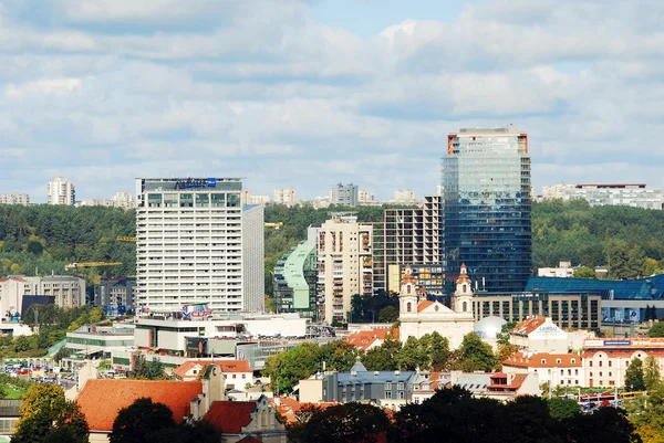 Vilnius city Légifelvételek a Vilniusi Egyetem torony — Stock Fotó